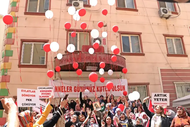 Diyarbakır'da evlat nöbetini sürdüren annelerin Anneler Günü mesajı