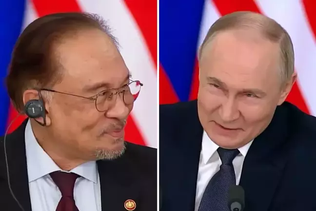 Putin ile Malezya Başbakanı arasında güldüren