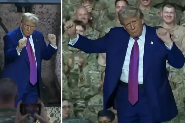 Trump Katar'daki ABD askerlerine moral vermek için dans etti