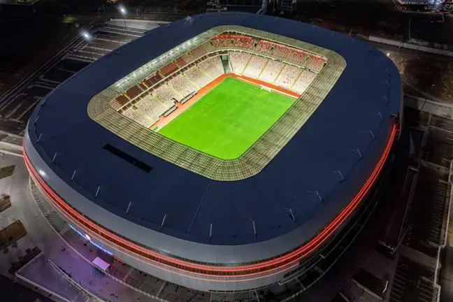 Süper Lig'den düşen takımın yıldızı hocasını suçladı