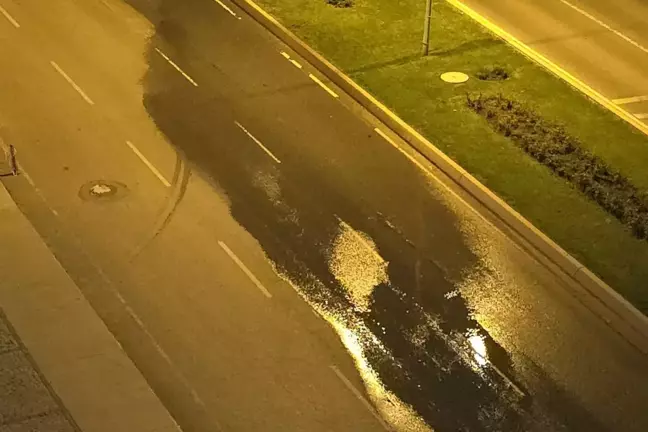 Vatandaş isyanda, İBB ve Pendik Belediyesi topu birbirine atıyor
