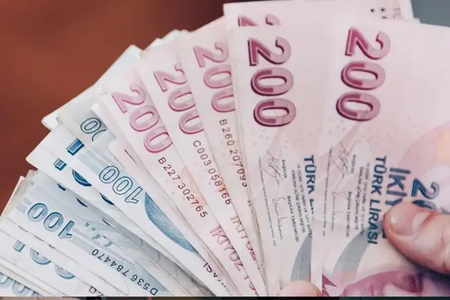 600 bin kamu işçisi için ilk zam teklifi belli oldu