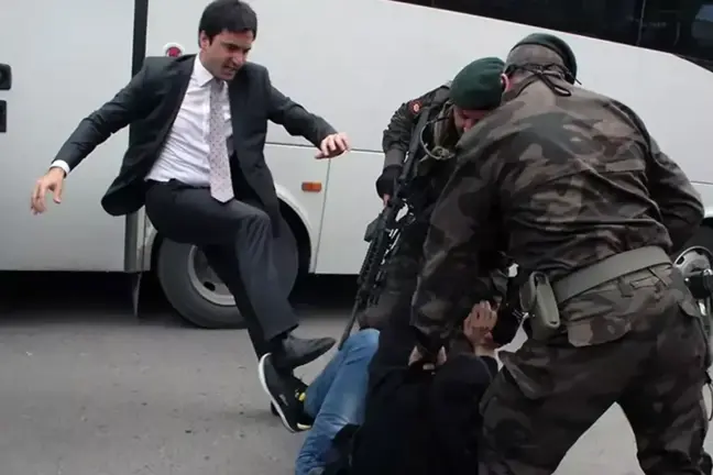 Soma'da madenci yakınını tekmeleyen Yusuf Yerkel'e yeni görev