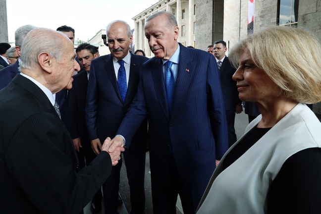 TBMM'deki 15 Temmuz anma programına Tansu Çiller de katıldı