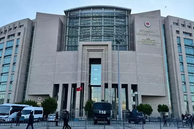 İBB'ye yeni operasyon! 14 şüpheli gözaltına alındı, 4 kişi aranıyor