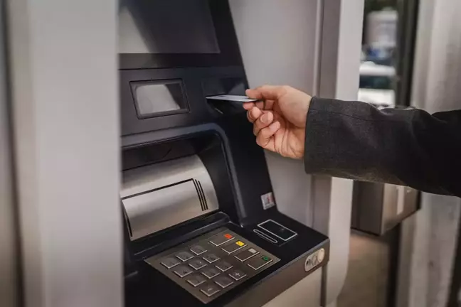 ATM'lerde yeni dönem! Bunu yapmayan para çekemeyecek