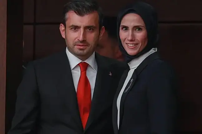 Sümeyye Erdoğan Bayraktar, NEXT Sosyal'e katıldı! İlk hoş geldin mesajı eşinden geldi