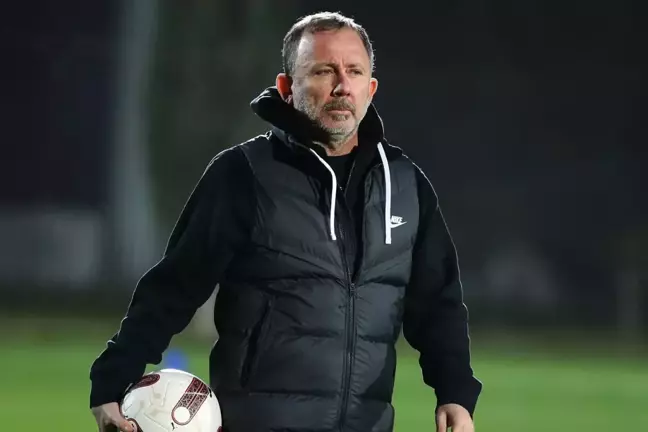 Beşiktaş'ta Sergen Yalçın depremi