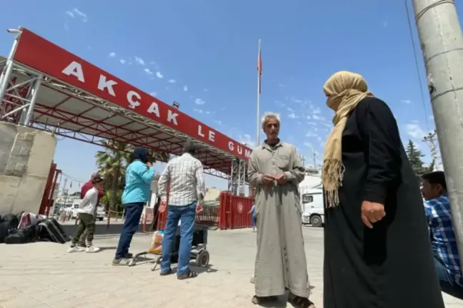 Bakanlık açıkladı! İşte 8 Aralık'tan bu yana ülkesine dönen Suriyeli sayısı