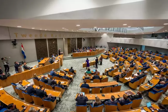 Hollanda'da geçici hükümette 'İsrail'e yaptırım' krizi: 9 bakan birden istifa etti