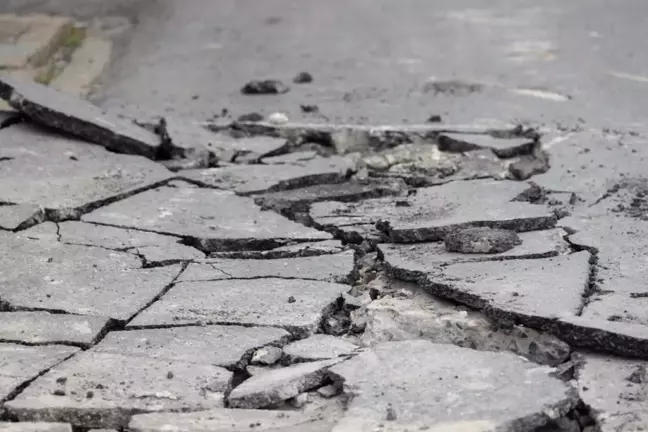 Şili'de 7.5 büyüklüğünde deprem! Tsunami alarmı verildi
