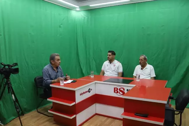 2 saat planlanan program 3 dakika sürdü, moderatör ne yapacağını şaşırdı