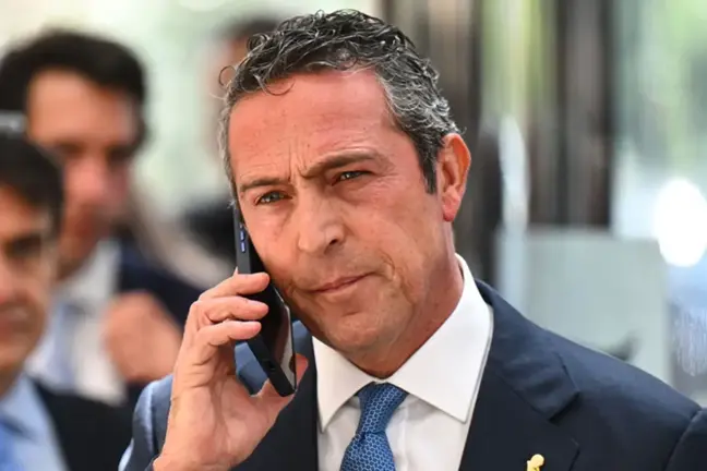 Fenerbahçe'de teknik direktör konusunda sıcak saatler! İlk görüşme yapıldı