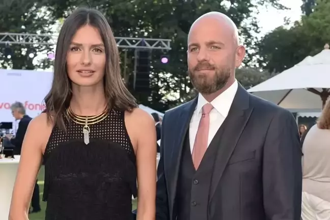 Yasemin Özilhan ve İzzet Özilhan boşandı