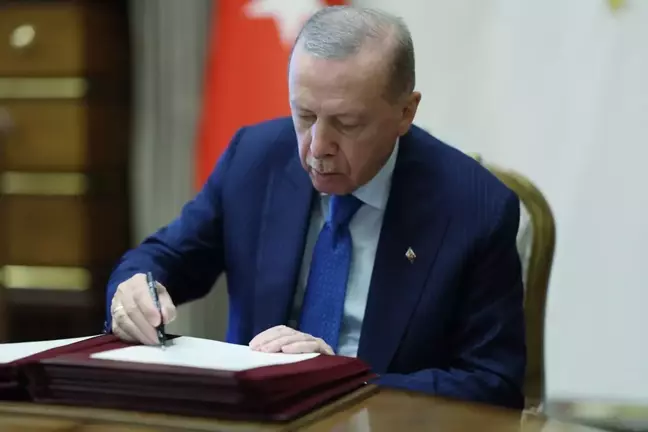Erdoğan imzaladı, çok sayıda fakülte ve yüksek okul kapatıldı
