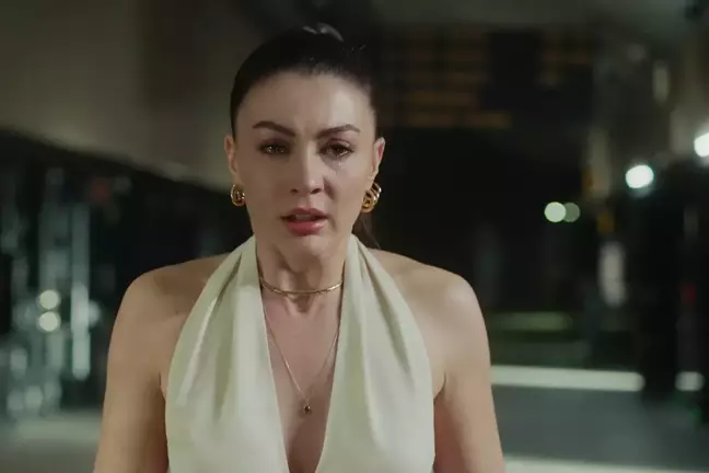 Hayranından şaşırtan not! Burcu Özberk'e yapılan yorum tepki çekti