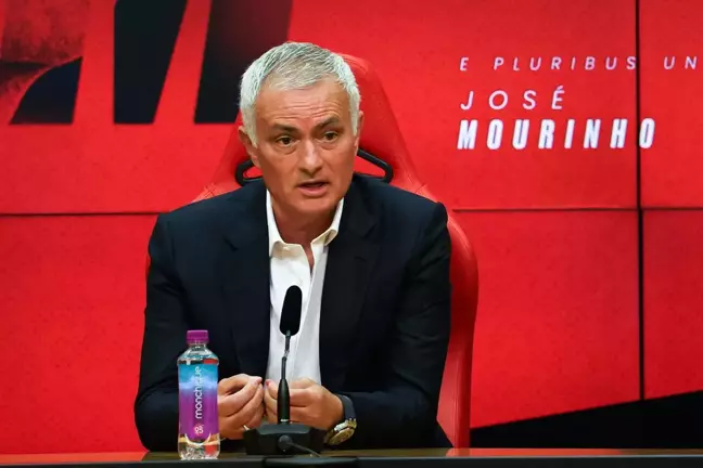 Kovulmayı henüz hazmedememiş! Mourinho'dan Fenerbahçe'ye olay sözler