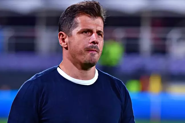 Emre Belözoğlu Süper Lig ekibine imzayı attı