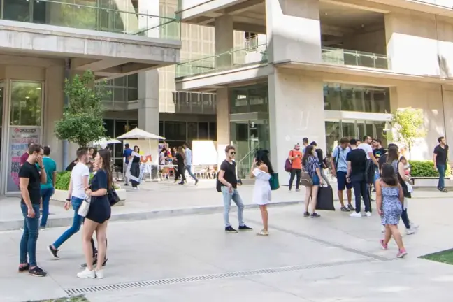 Üniversitede skandal! Kız öğrencilerin görüntülerini oylamaya açtılar