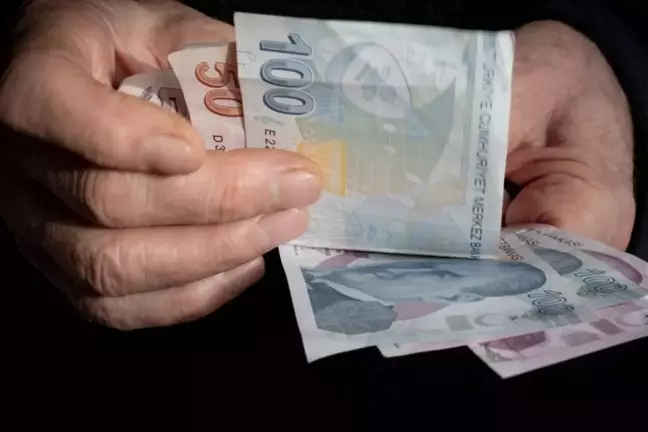 Ekonomi yönetimi, en düşük emekli aylığı için bu hafta toplanacak
