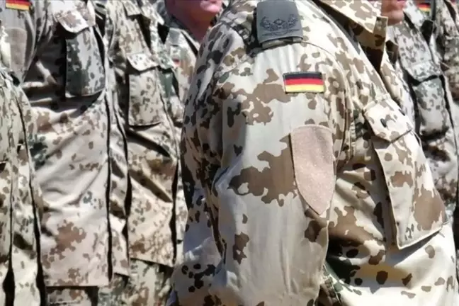 Almanya'dan geri adım: Trump'ın yüzde 10'luk vergisinden sonra Grönland'daki askerler geri çekildi