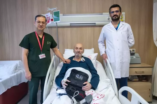 Omzunda taşıdığı yapay kalple hayata tutundu, nakil gününü bekliyor