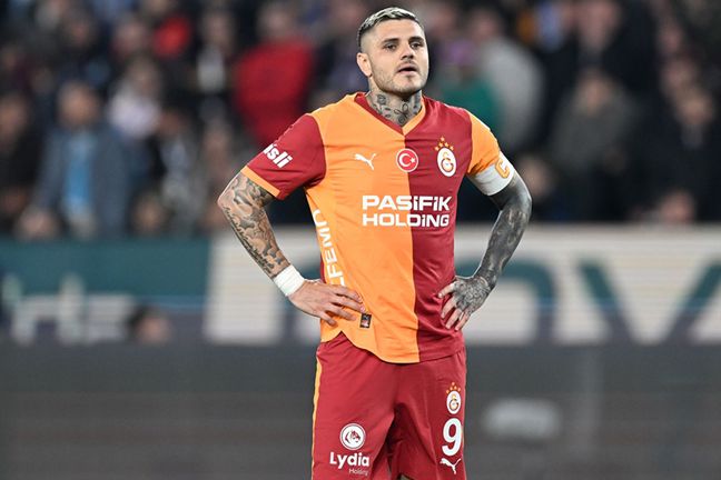 Galatasaraylı taraftarlardan Mauro Icardi'ye tepki
