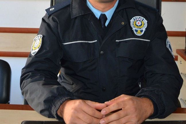 Komiser, trafikte hakimle tartışmanın bedelini ağır ödedi
