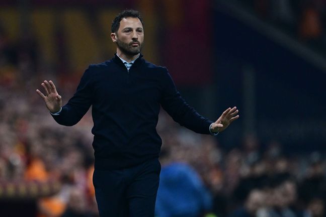 Domenico Tedesco'ya istifa çağrısı