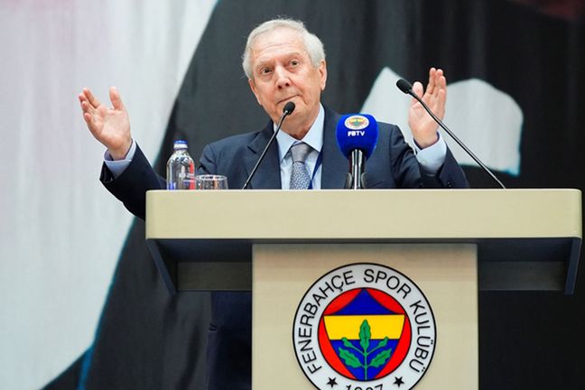 Aykut Kocaman'dan sonra bir isim daha! Aziz Yıldırım'dan dünyaca ünlü hocaya kanca