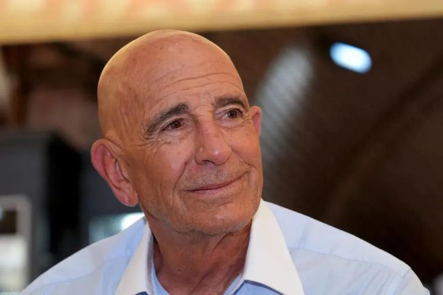 ABD’nin Türkiye Büyükelçisi Tom Barrack, Irak ve Suriye Özel Başkanlık Temsilcisi olarak atandı