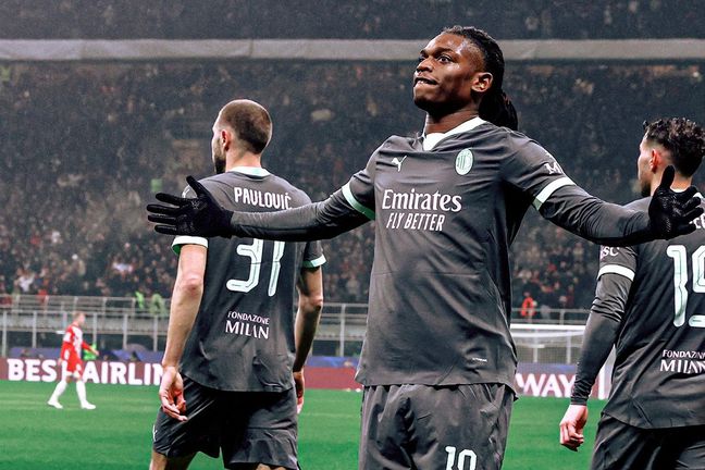 Uçak Türkiye'den kalkıyor! Leao Transferi 50 milyon Euro'ya bitecek