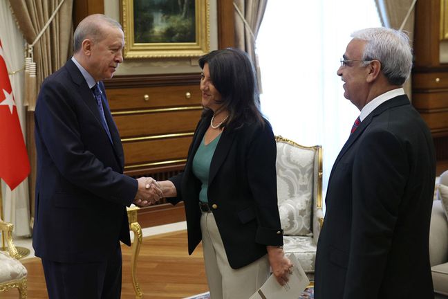 Cumhurbaşkanı Erdoğan ile DEM Parti İmralı heyeti arasındaki görüşme sona erdi! 1 saat 40 dakika sürdü