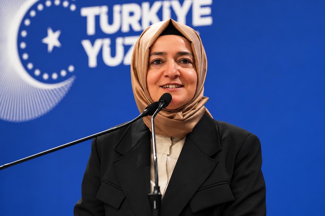 AK Partili Fatma Betül Sayan Kaya istifa etti! Savcılık jet hızıyla düğmeye bastı
