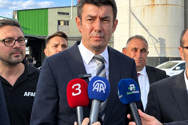 Afyonkarahisar'da silahla vurulan vali yardımcısı hayatını kaybetti