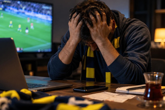 Arabasını satıp Fenerbahçe'ye oynadı! Hayalleri 90'da bitti