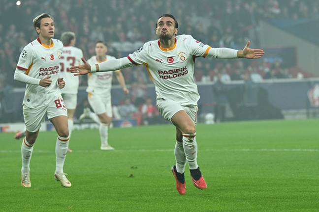 İlk 3 puan! Galatasaray, Lille'i 4 golle dağıttı