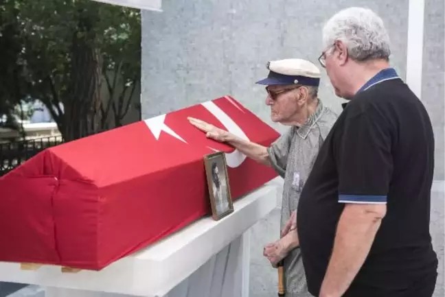 Kurmay Albay Mustafa Kaplan Son Yolculuğuna Uğurlandı