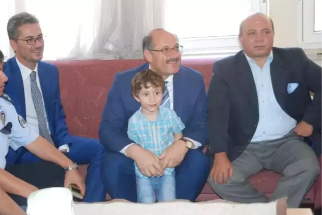 Karapınar'da Tehlikeli Gerginliğin Ardından Suriyelilere Bayram Ziyareti