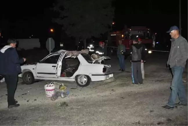 Bursa'da otomobiller çarpıştı: 2 ölü, 2 yaralı
