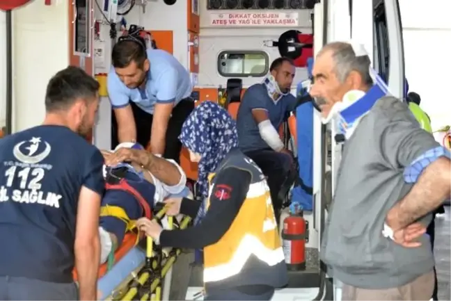 Bingöl'de yolcu otobüsü devrildi: 29 yaralı
