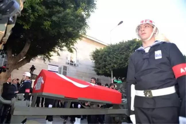 Şehit Uzman Onbaşı Karakoç, Mersin'de son yolculuğuna uğurlandı