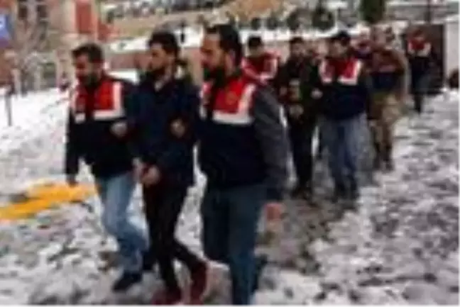 Kahramanmaraş'ta, 4 DEAŞ ve El-Nusra şüphelisi adliyede