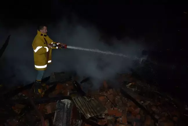 Kastamonu'da ev yangını: 1 ölü, 1 yaralı