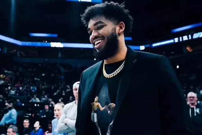 Karl-Anthony Towns'ın annesi koronavirüse yakalandı! Komada tedavi görüyor