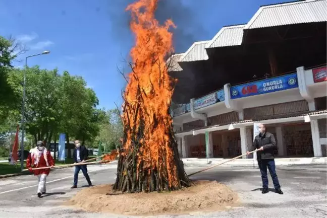 Edirne'de 1400 yıllık 'Kakava ateşi' bu yıl da sembolik yakılacak