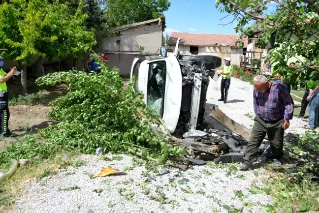 Konya'da hafif ticari araç ile cip çarpıştı: 4 yaralı