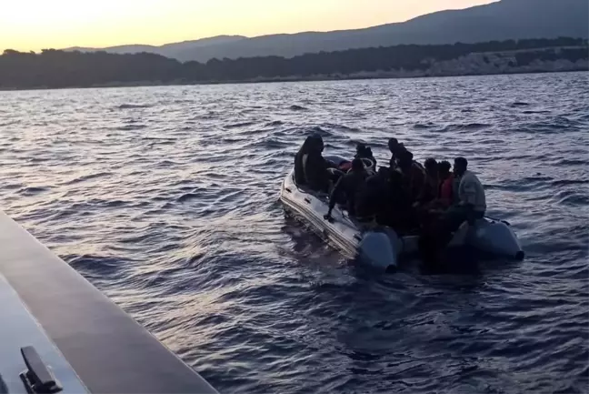İzmir'de 71 düzensiz göçmen kurtarıldı