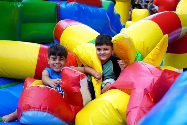 Son dakika haberleri | Kestelli çocuklar çifte bayram yaşadı