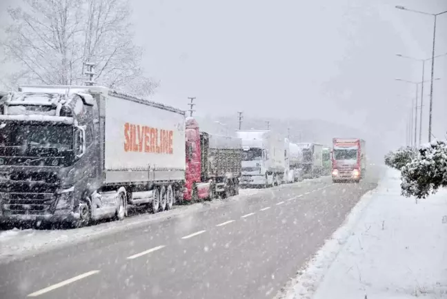 Samsun karayolu tır geçişine kapatıldı